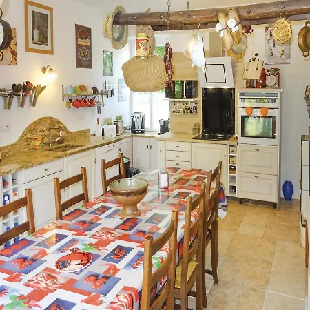 Holiday Rue Jean Jaures Capendu